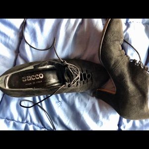 SACCO suede short boots, Italian some wear 6 .5